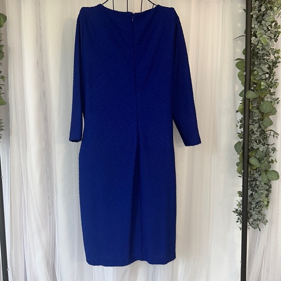 Blue Textured Shift Dress Knee Length Textured and Lined 💙 - Picture 4 of 4